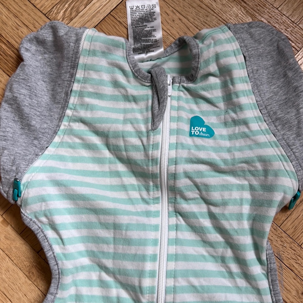 Love to dream swaddle size m 1.0 tog